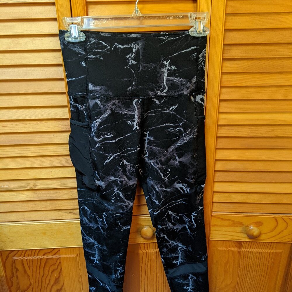BSP Better Sports Performance 7/8 Athletic Leggings with pockets